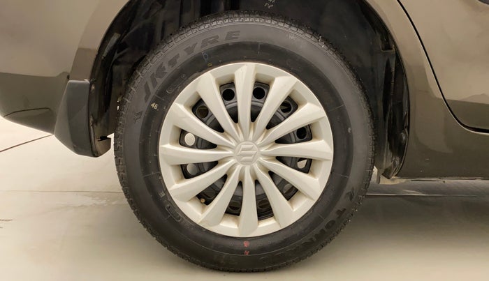 2016 Maruti Swift Dzire VXI (O), Petrol, Manual, 41,915 km, Right Rear Wheel