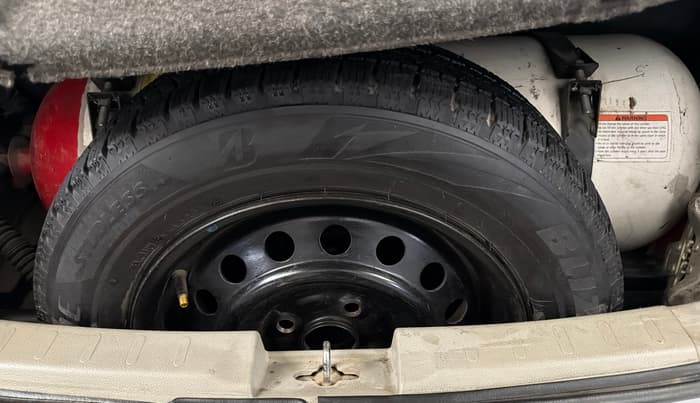 2015 Maruti Celerio VXI CNG, CNG, Manual, 1,21,660 km, Spare Tyre