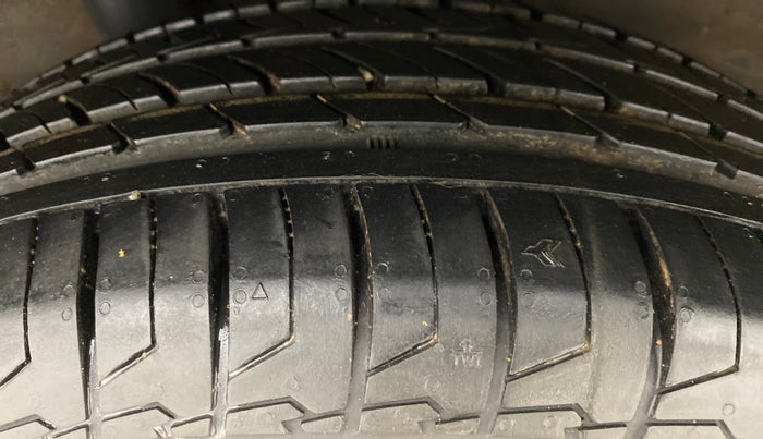 2019 Hyundai VENUE 1.0 TURBO GDI SX+ AT, Petrol, Automatic, 43,600 km, Right Rear Tyre Tread