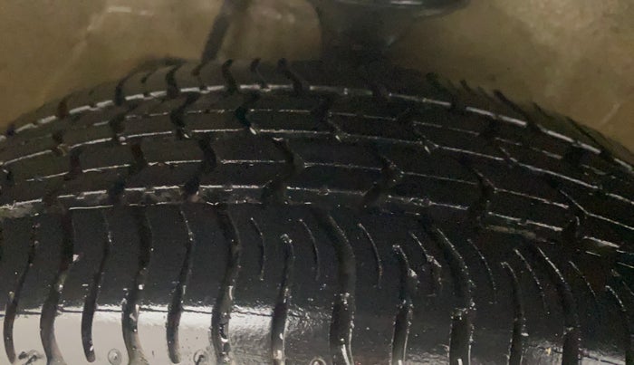 2018 Maruti Alto K10 VXI (O) AMT, Petrol, Automatic, 6,935 km, Right Front Tyre Tread