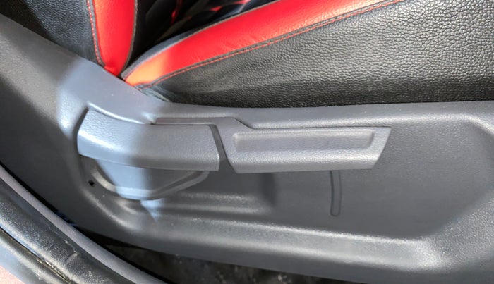 2021 Hyundai AURA SX 1.2, Petrol, Manual, 13,885 km, Driver Side Adjustment Panel