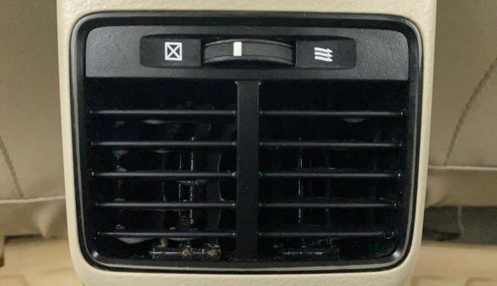 2015 Maruti Ciaz VXI PLUS, Petrol, Manual, 64,094 km, Rear AC Vents