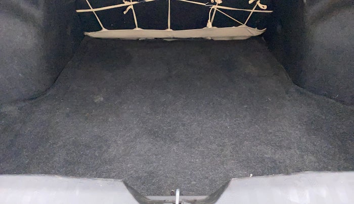 2015 Maruti Ciaz VXI PLUS, Petrol, Manual, 64,094 km, Boot Inside