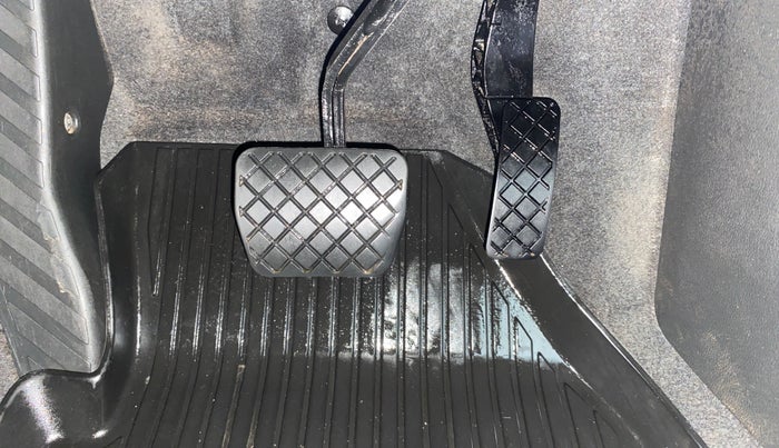 2022 Skoda KUSHAQ STYLE 1.0L TSI AT, Petrol, Automatic, 72,368 km, Pedals