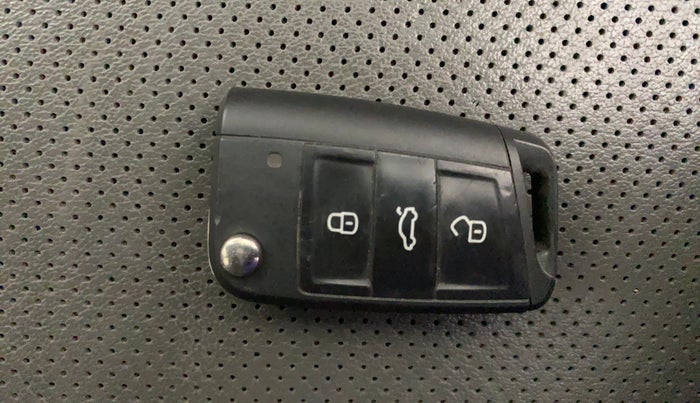 2022 Skoda KUSHAQ STYLE 1.0L TSI AT, Petrol, Automatic, 72,368 km, Key Close Up