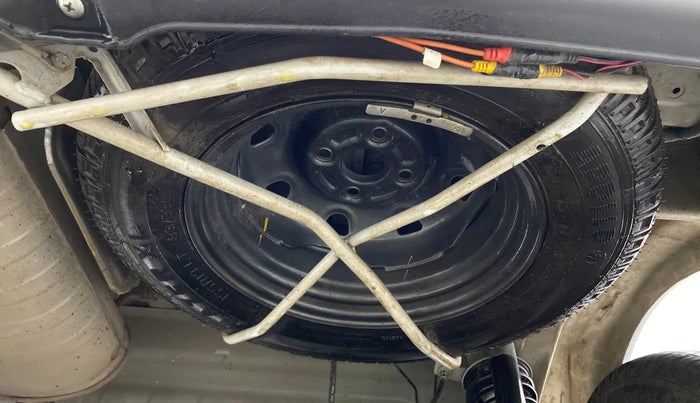 2021 Maruti Eeco 5 STR WITH A/C+HTR CNG, CNG, Manual, 15,186 km, Spare Tyre