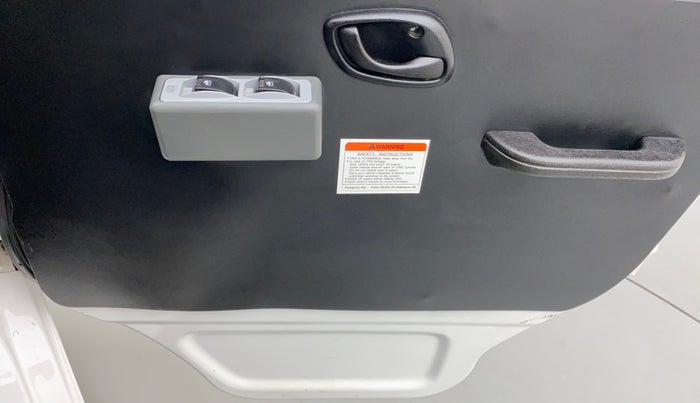 2021 Maruti Eeco 5 STR WITH A/C+HTR CNG, CNG, Manual, 15,186 km, Driver Side Door Panels Control