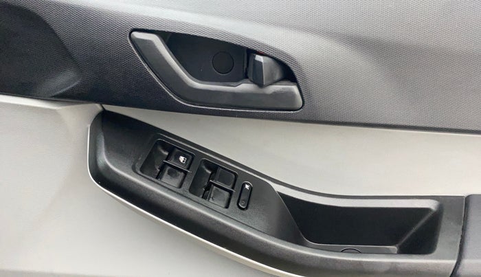 2023 Tata Tiago XTA PETROL, Petrol, Automatic, 4,641 km, Driver Side Door Panels Control