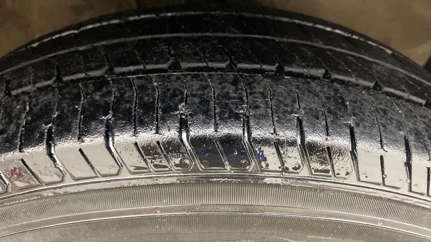 2015 Maruti Ritz VXI, Petrol, Manual, 46,076 km, Right Front Tyre Tread