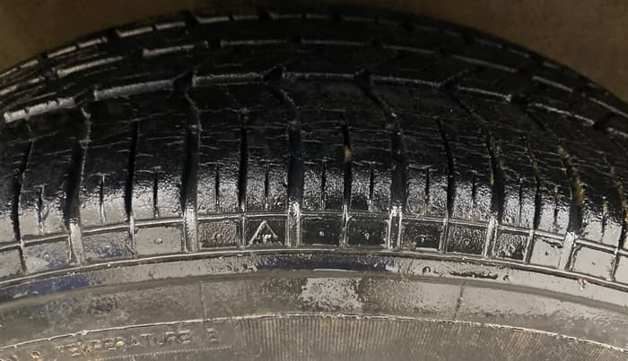 2015 Maruti Ritz VXI, Petrol, Manual, 46,062 km, Right Rear Tyre Tread