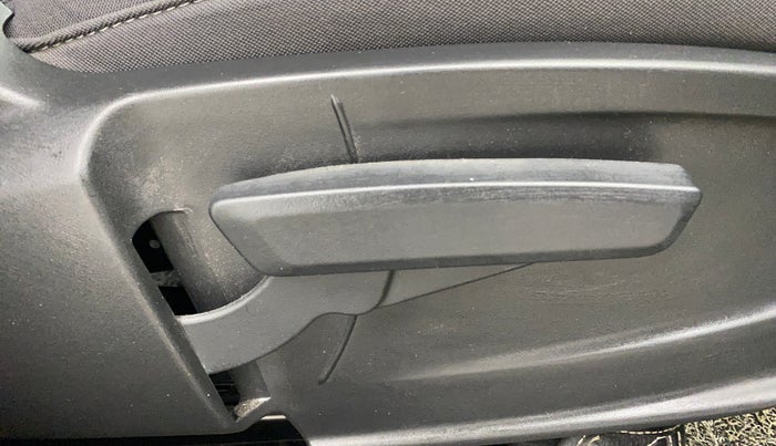 2024 Tata PUNCH Accomplished Dazzle Sunroof, Petrol, Manual, 27,354 km, Driver Side Adjustment Panel