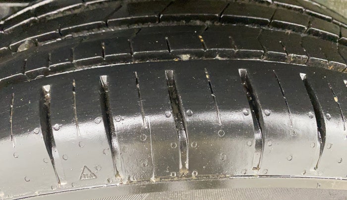 2024 Tata PUNCH Accomplished Dazzle Sunroof, Petrol, Manual, 27,354 km, Right Rear Tyre Tread