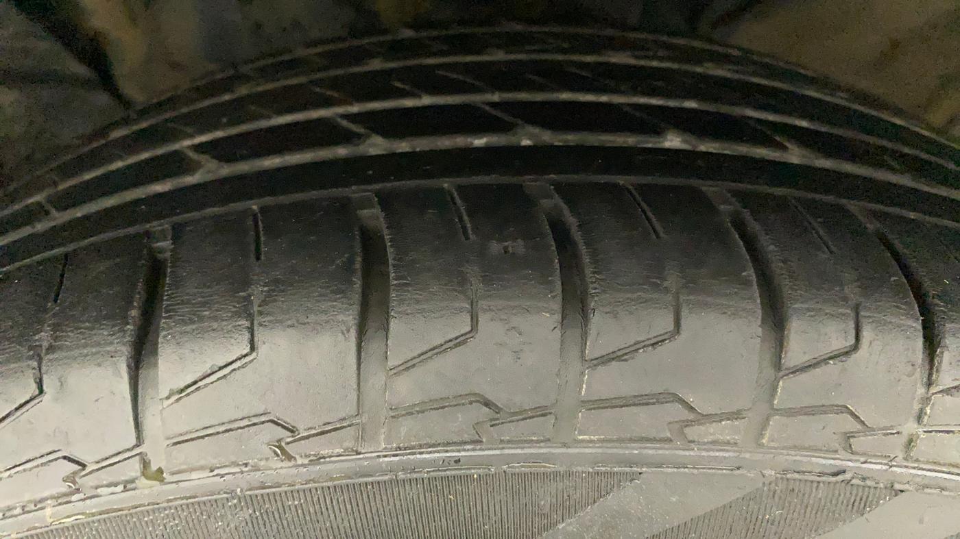 2021 KIA SELTOS HTX PLUS 1.5 DIESEL, Diesel, Manual, 45,515 km, Left Front Tyre Tread