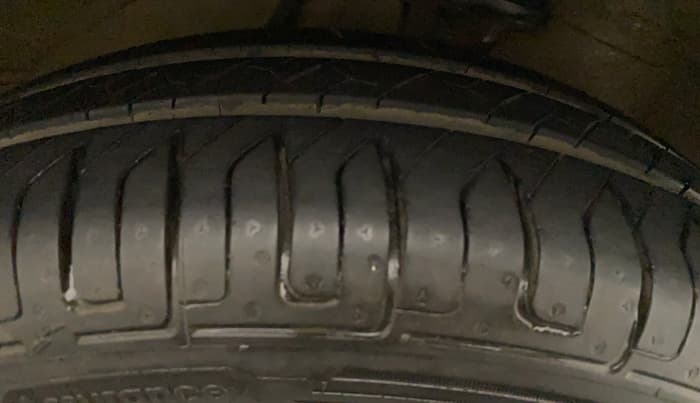 2010 Maruti Zen Estilo LXI, Petrol, Manual, 11,365 km, Right Rear Tyre Tread
