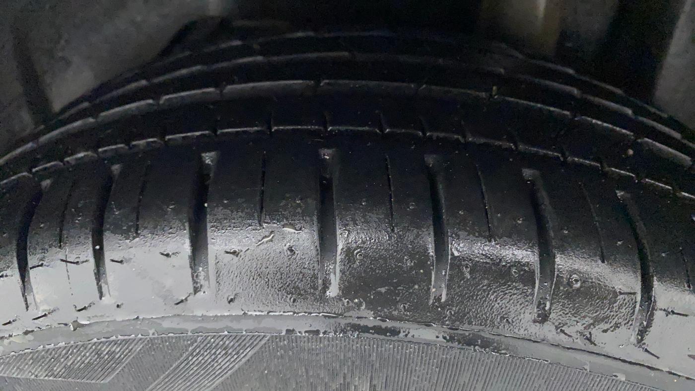 2020 Ford Figo Aspire TITANIUM 1.2 PETROL, Petrol, Manual, 36,338 km, Left Rear Tyre Tread