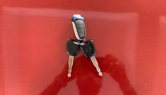 2016 Maruti Vitara Brezza VDI, Diesel, Manual, 1,03,019 km, Key Close Up