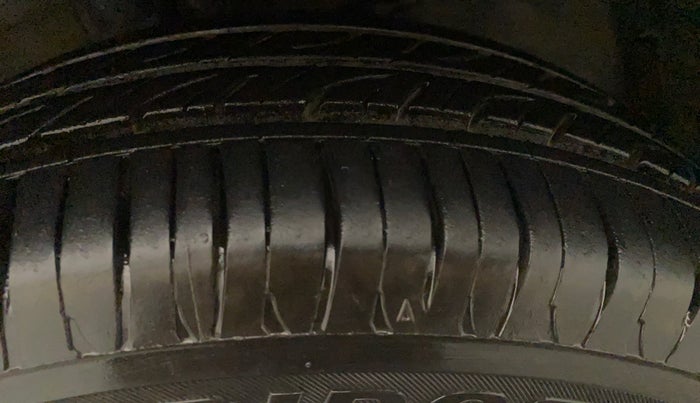 2018 Honda Amaze 1.2L I-VTEC S, Petrol, Manual, 39,938 km, Left Front Tyre Tread