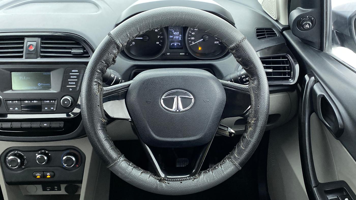 2018 Tata Tiago XT 1.2 REVOTRON, Petrol, Manual, 24,059 km, Steering Wheel Close Up