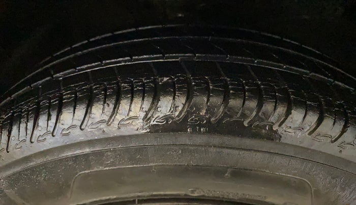 2019 Maruti S PRESSO VXI, Petrol, Manual, 36,790 km, Right Front Tyre Tread