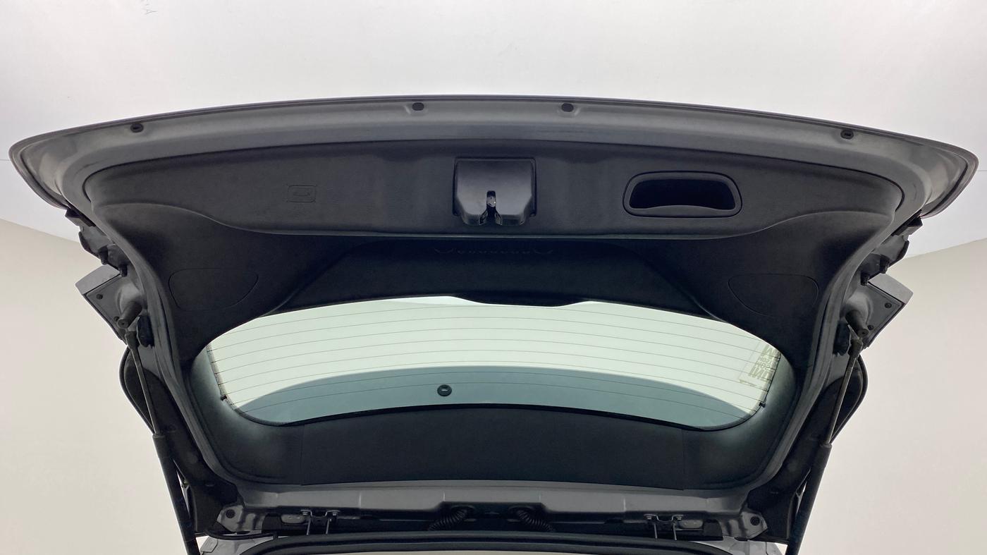 2018 Jeep Compass 2.0 LONGITUDE (O), Diesel, Manual, 13,092 km, Boot Door Open