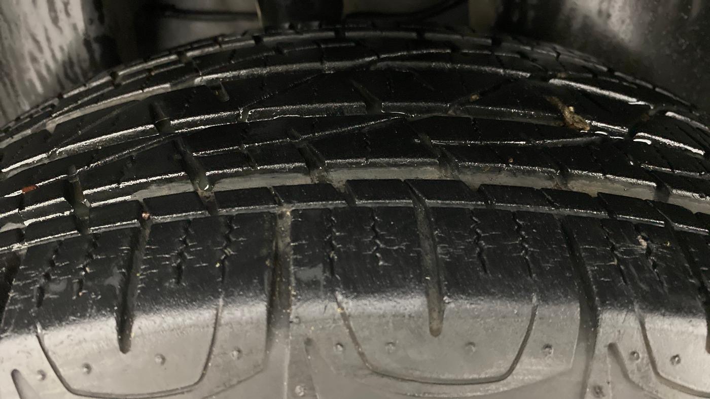 2018 Jeep Compass 2.0 LONGITUDE (O), Diesel, Manual, 13,092 km, Right Rear Tyre Tread