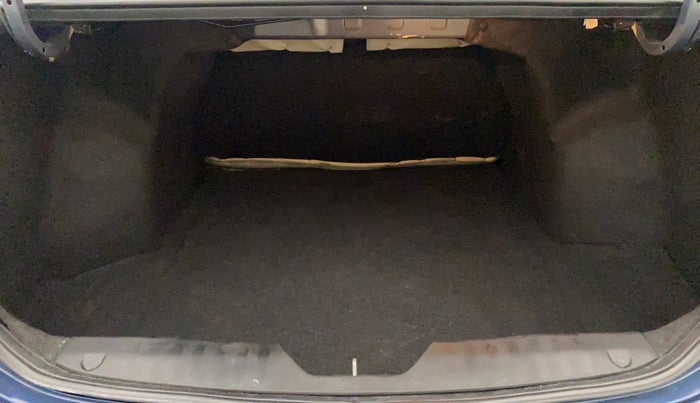 2018 Maruti Ciaz DELTA AT 1.5 SHVS PETROL, Petrol, Automatic, 40,790 km, Boot Inside