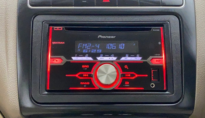 2014 Skoda Rapid ELEGANCE 1.6 TDI MT, Diesel, Manual, 54,816 km, Infotainment System