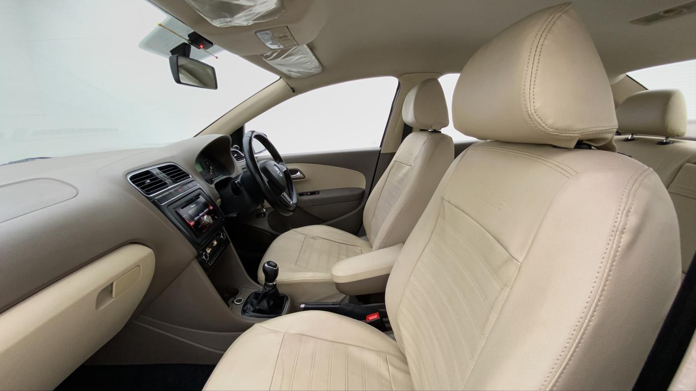 2014 Skoda Rapid ELEGANCE 1.6 TDI MT, Diesel, Manual, 54,816 km, Right Side Front Door Cabin