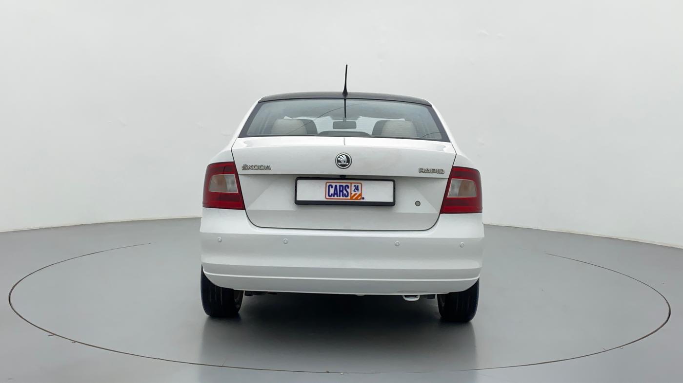 2014 Skoda Rapid ELEGANCE 1.6 TDI MT, Diesel, Manual, 54,816 km, Back/Rear