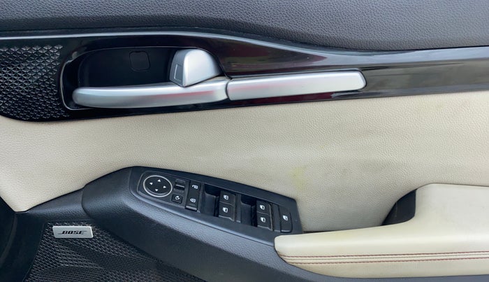 2020 KIA SELTOS GTX PLUS DCT 1.4 PETROL, Petrol, Automatic, 75,938 km, Driver Side Door Panels Control