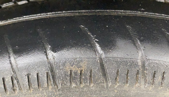 2019 Honda Amaze 1.2L I-VTEC S, Petrol, Manual, 87,435 km, Right Front Tyre Tread