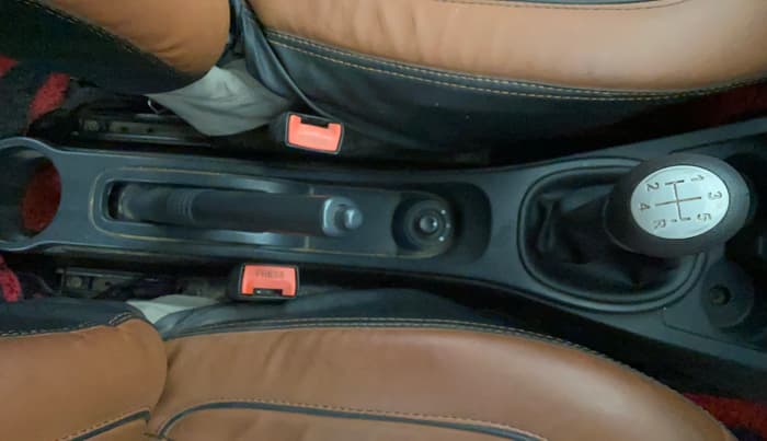 2015 Renault Duster 85 PS RXL DIESEL, Diesel, Manual, 72,468 km, Gear Lever