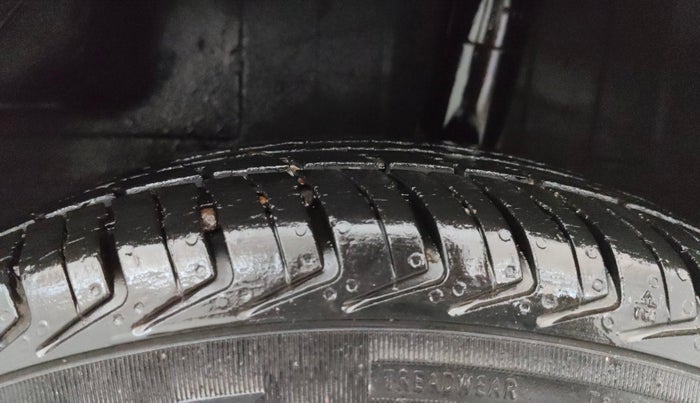 2018 Datsun Redi Go S 1.0 AMT, Petrol, Automatic, 67,800 km, Left Rear Tyre Tread