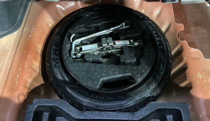 2015 Maruti Ciaz VXI+, Petrol, Manual, 20,670 km, Spare Tyre