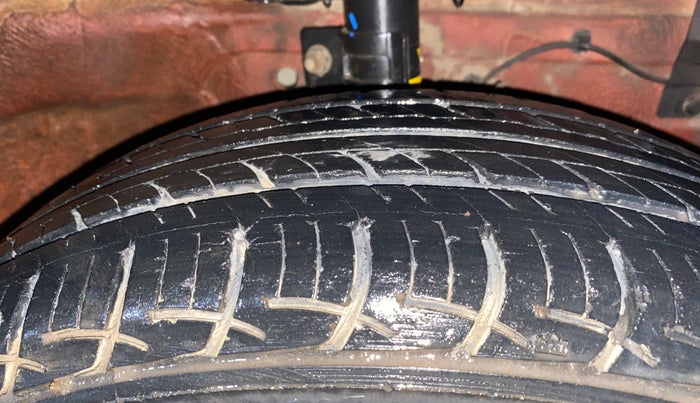 2015 Maruti Ciaz VXI+, Petrol, Manual, 20,670 km, Right Front Tyre Tread