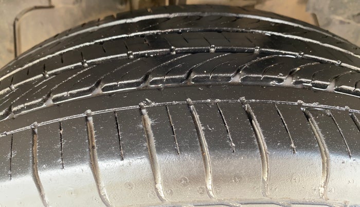 2022 Tata NEXON XMA SUNROOF PETROL, Petrol, Automatic, 14,217 km, Left Front Tyre Tread