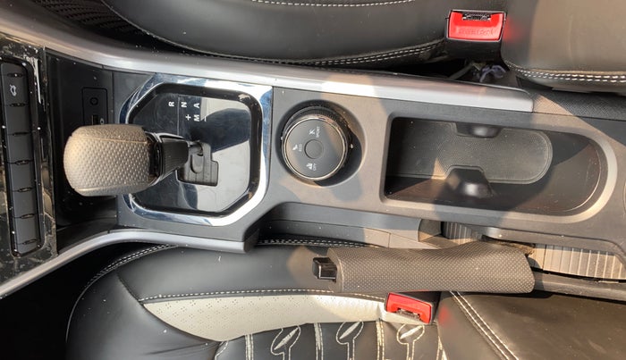 2022 Tata NEXON XMA SUNROOF PETROL, Petrol, Automatic, 14,217 km, Gear Lever