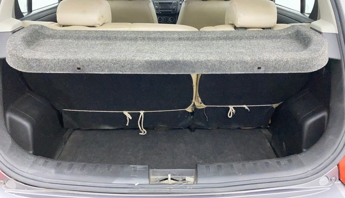 2015 Maruti Swift VXI, Petrol, Manual, 83,328 km, Boot Inside