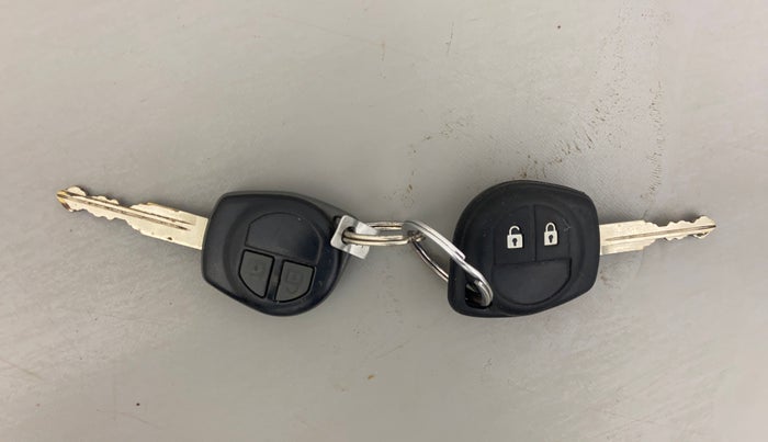 2014 Maruti Swift ZXI, Petrol, Manual, 37,358 km, Key Close Up