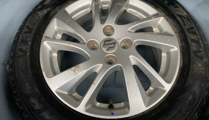 2014 Maruti Swift ZXI, Petrol, Manual, 37,358 km, Spare Tyre