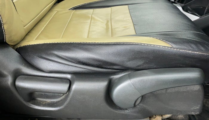 2015 Honda Jazz 1.2 SV MT, Petrol, Manual, 57,850 km, Driver Side Adjustment Panel