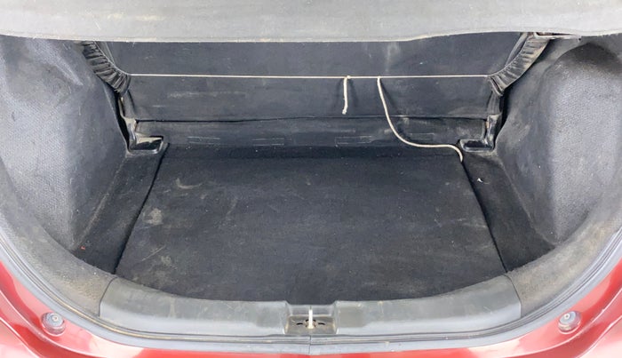 2015 Honda Jazz 1.2 SV MT, Petrol, Manual, 57,850 km, Boot Inside