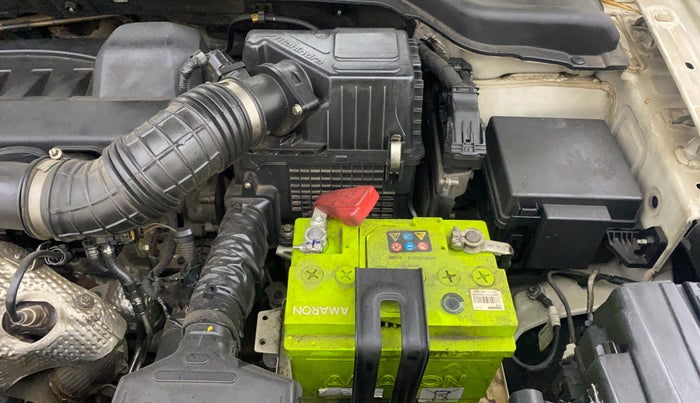 2022 Mahindra XUV300 W8 1.5 DIESEL, Diesel, Manual, 1,02,718 km, Engine View - Left