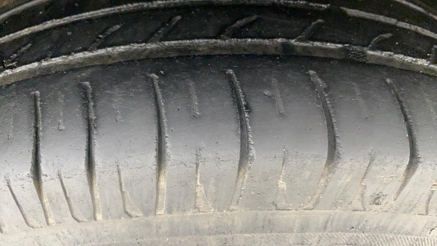 2018 Datsun Go Plus T, Petrol, Manual, 60,365 km, Right Front Tyre Tread