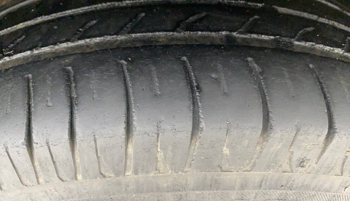 2018 Datsun Go Plus T, Petrol, Manual, 60,349 km, Right Front Tyre Tread