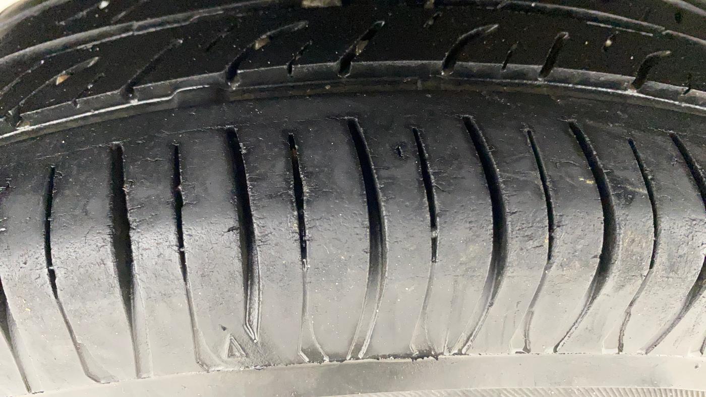 2018 Datsun Go Plus T, Petrol, Manual, 60,365 km, Right Rear Tyre Tread