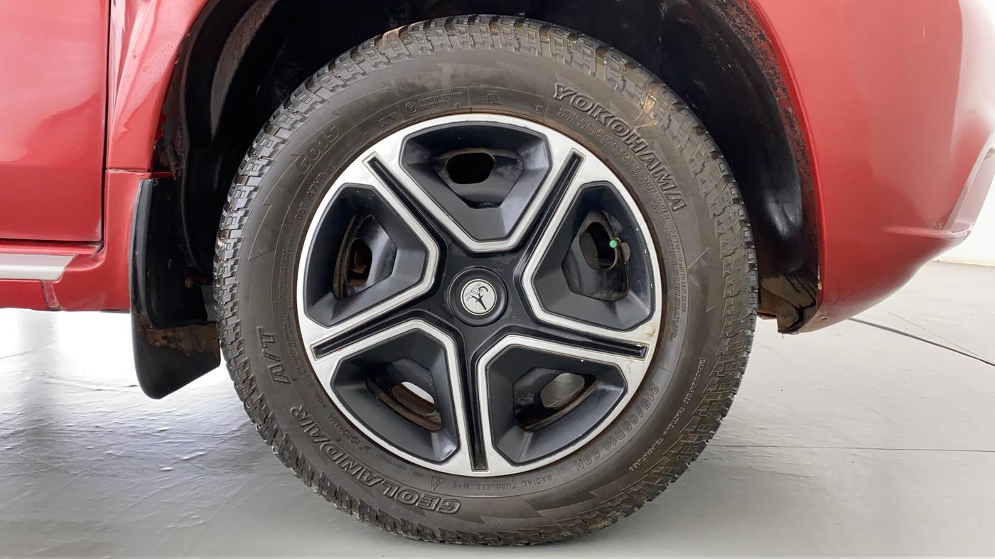 2016 Nissan Terrano XL P, Petrol, Manual, 92,369 km, Right Front Wheel