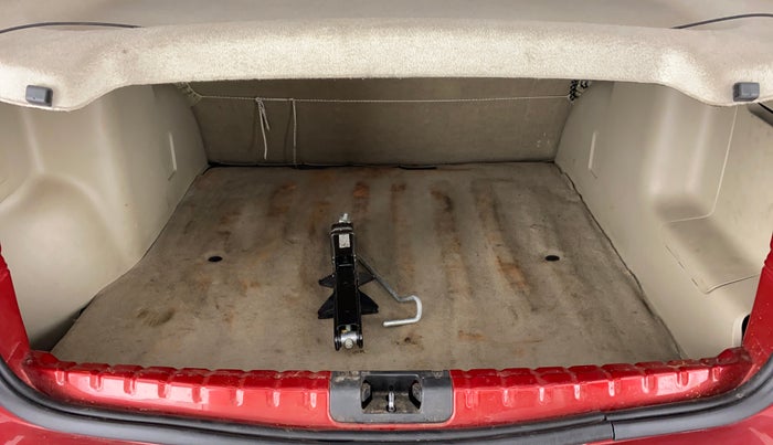 2016 Nissan Terrano XL P, Petrol, Manual, 92,369 km, Boot Inside