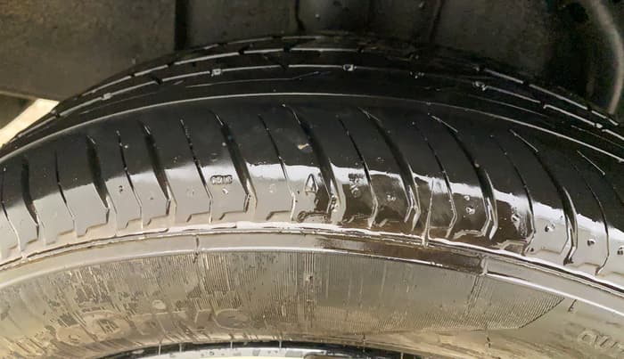 2025 Nissan MAGNITE N-Connecta B4D 1.0 Petrol MT, Petrol, Manual, 2,122 km, Right Rear Tyre Tread
