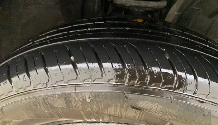 2025 Nissan MAGNITE N-Connecta B4D 1.0 Petrol MT, Petrol, Manual, 2,122 km, Right Front Tyre Tread